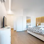 Gaia Station Apartman Bari