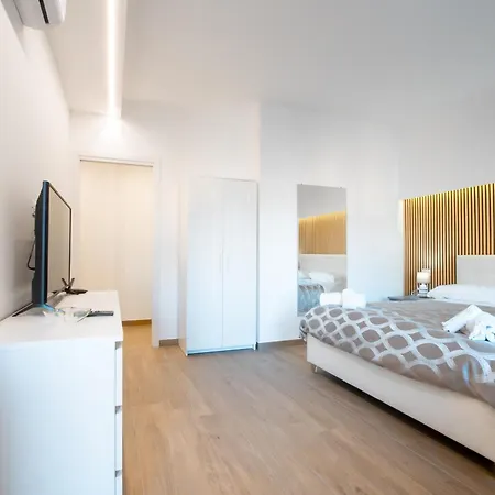 Gaia Station Apartment Bari