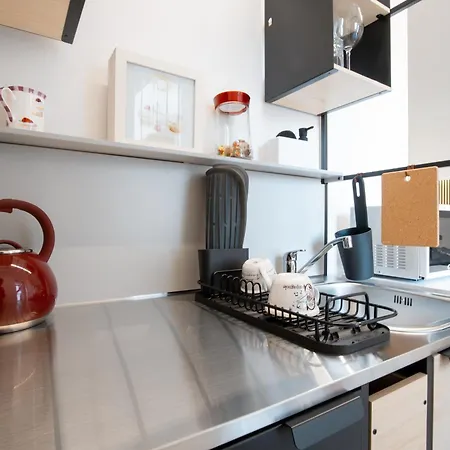 Gaia Station Apartment