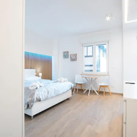 Apartament Gaia Station *